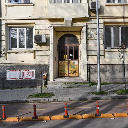Small Studio On Budget In The Heart Of City Варна Экстерьер фото