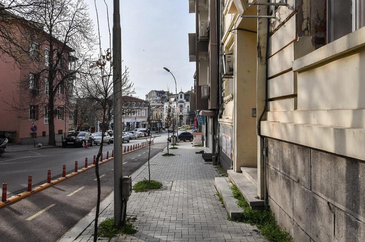 Small Studio On Budget In The Heart Of City Варна Экстерьер фото
