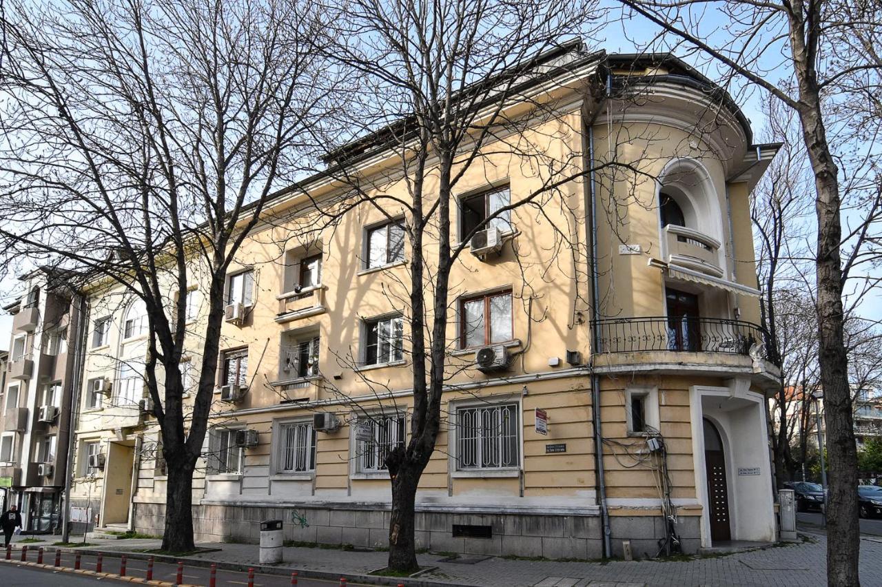 Small Studio On Budget In The Heart Of City Варна Экстерьер фото