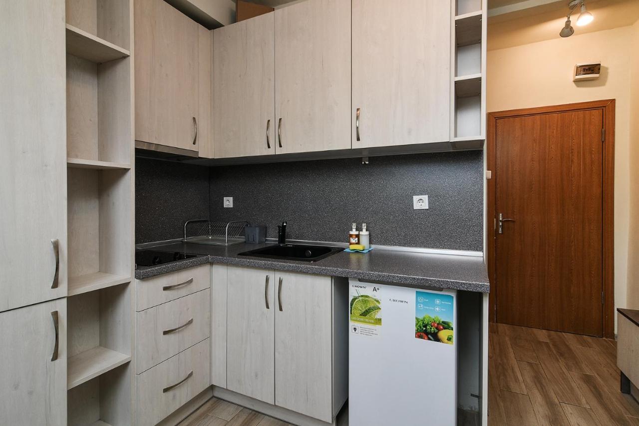 Small Studio On Budget In The Heart Of City Варна Экстерьер фото